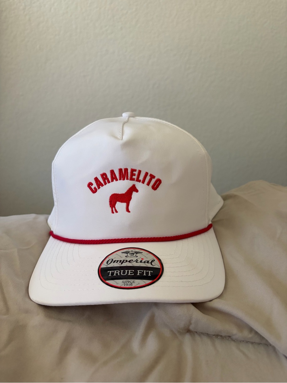 Imperial Caramelito Golf White & Red Rope Hat